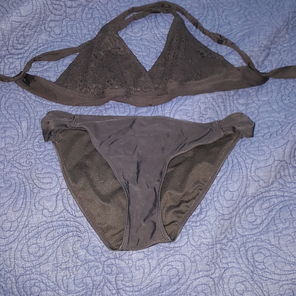 Large black bikini